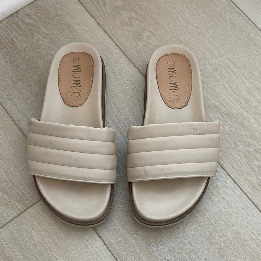 Mi.iM Women's Cream Slide Sandals